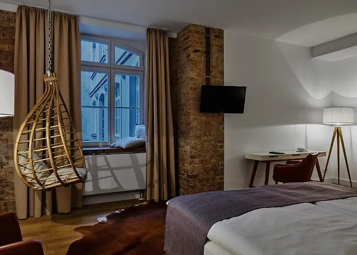 Hotel 38
